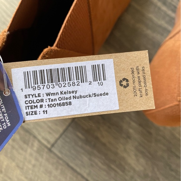 NWT Toms Suede Booties Kelsey Tan Oiled Nubuck Leather Wedges Classic Size 11 - Picture 5 of 15